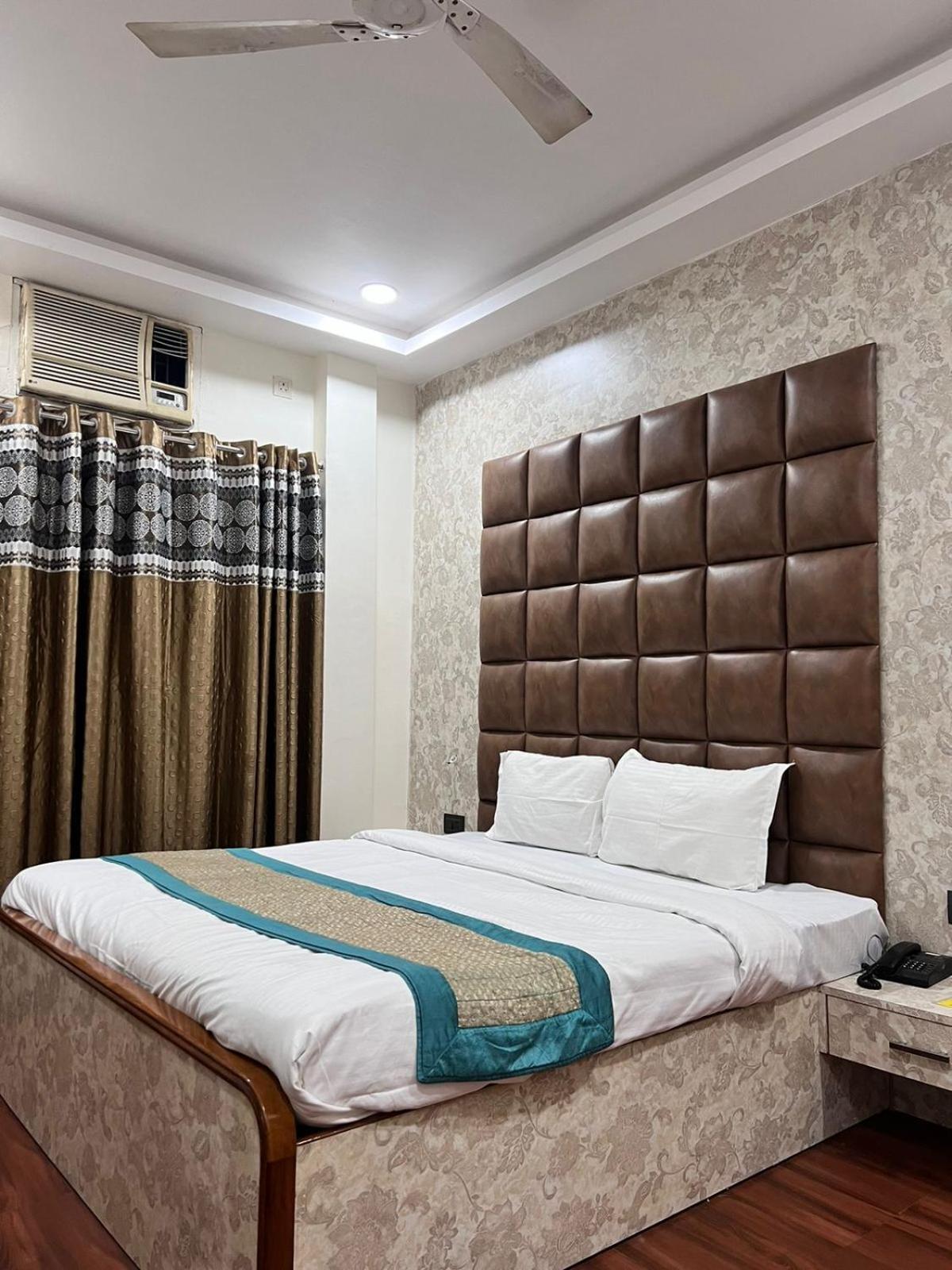 Hotel S P International A Unit Of Mavis Group Lucknow Exterior photo